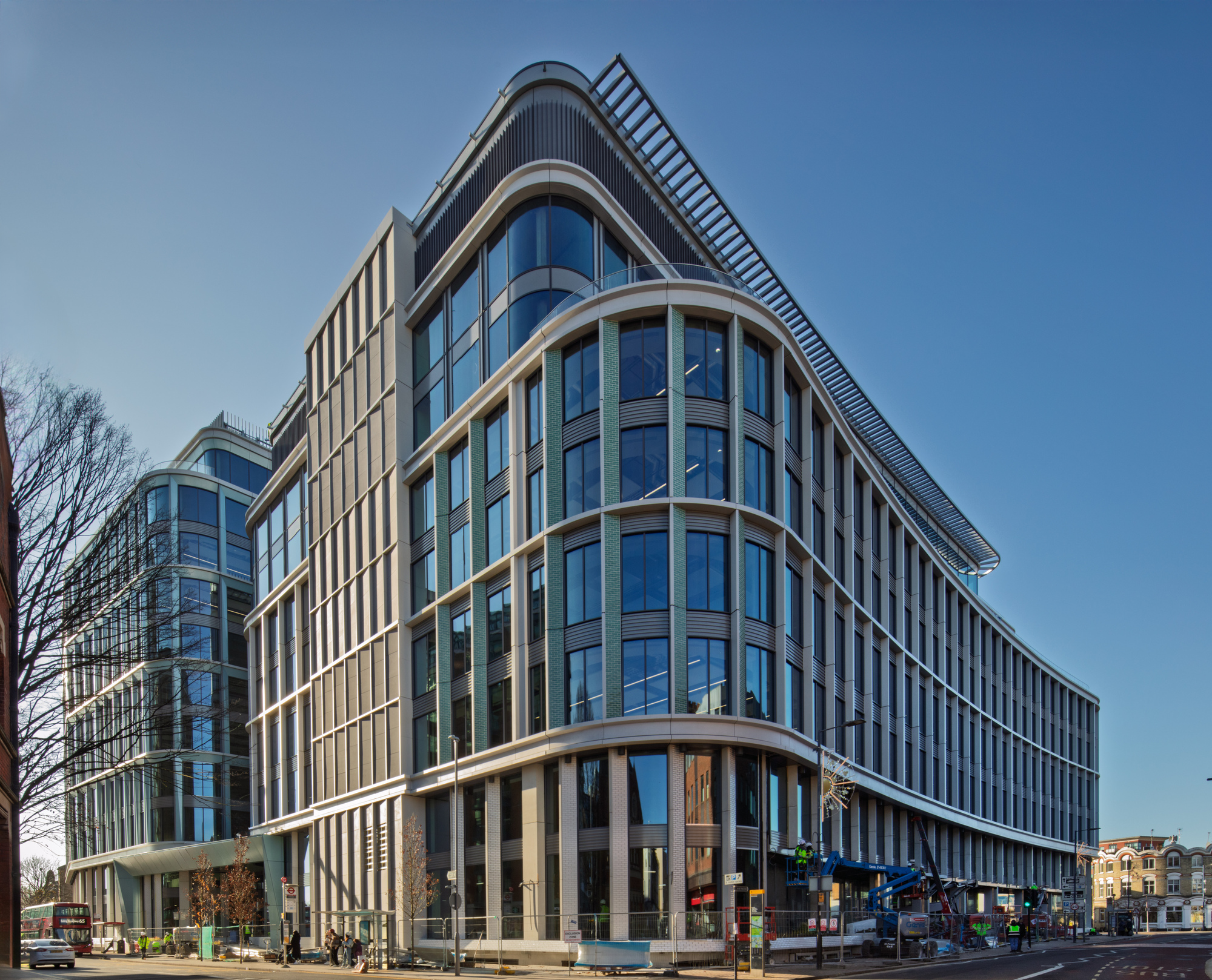 009_eden_campus__HR